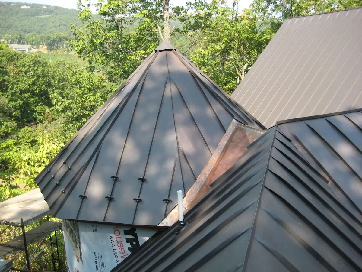Professional Roof Tarp Installation by Craftsman Roofing in Village of Nagog Woods